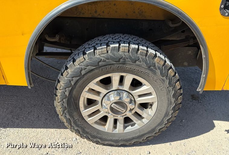 image for item EJ4511 2019 Ford F350 Super Duty XL utility bed pickup truck