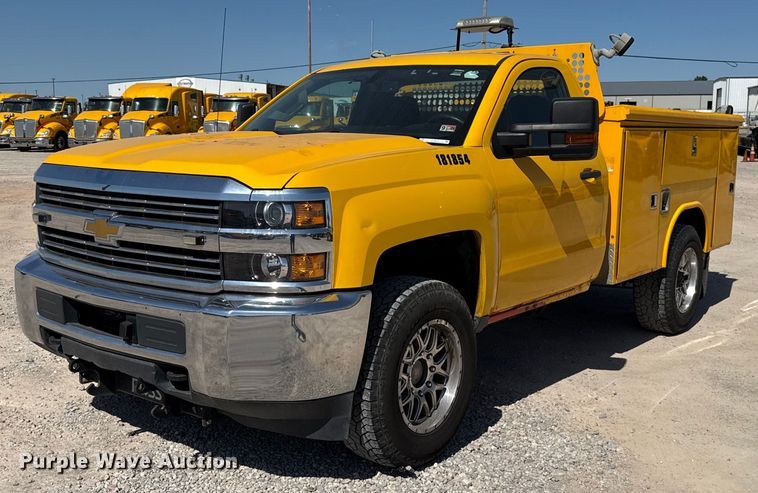 image for item EJ4512 2017 Chevrolet Silverado 3500HD utility bed pickup truck