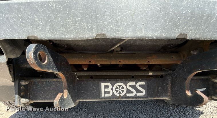 image for item EJ4512 2017 Chevrolet Silverado 3500HD utility bed pickup truck