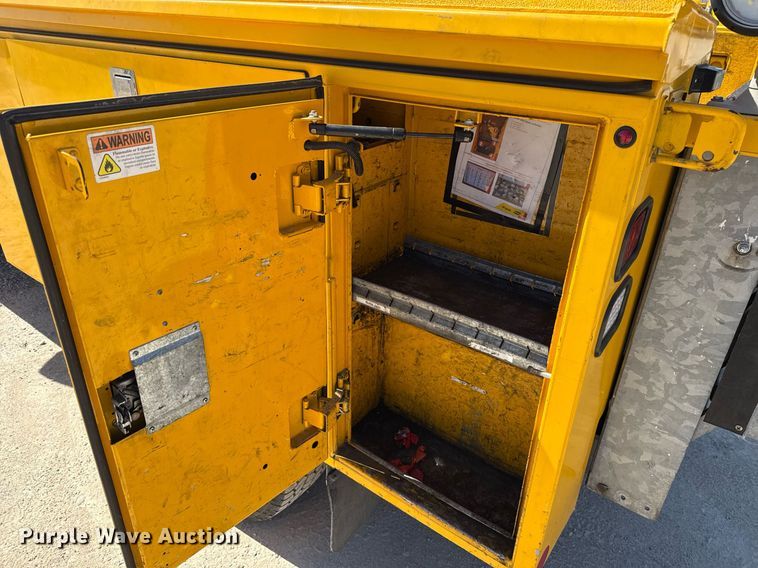 image for item EJ4512 2017 Chevrolet Silverado 3500HD utility bed pickup truck