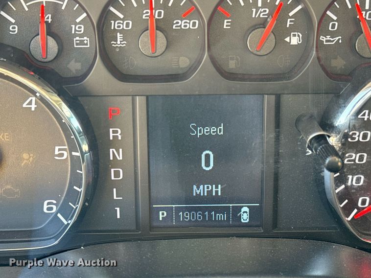 image for item EJ4512 2017 Chevrolet Silverado 3500HD utility bed pickup truck