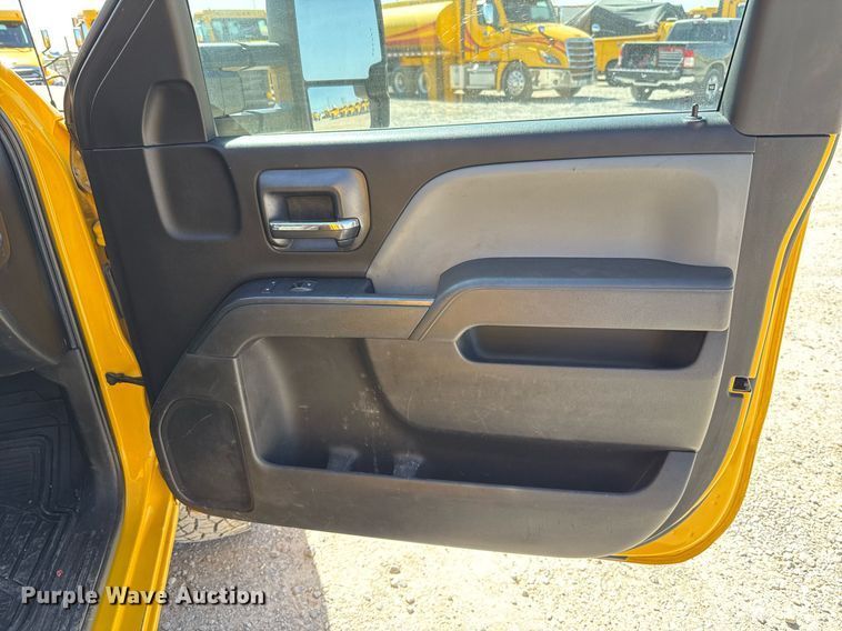 image for item EJ4512 2017 Chevrolet Silverado 3500HD utility bed pickup truck