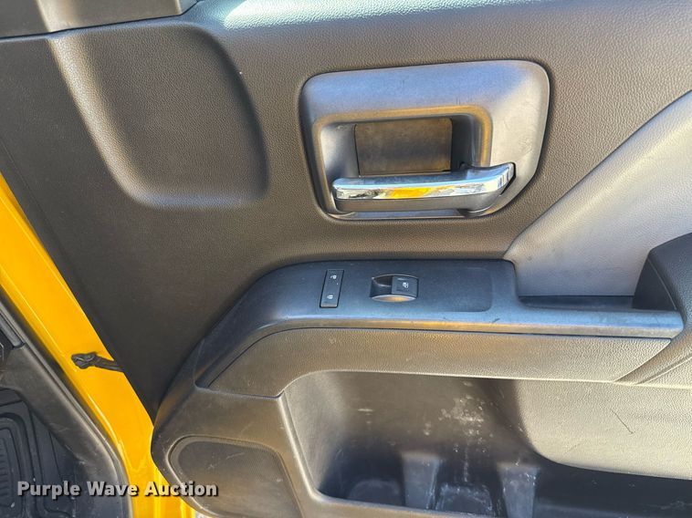 image for item EJ4512 2017 Chevrolet Silverado 3500HD utility bed pickup truck