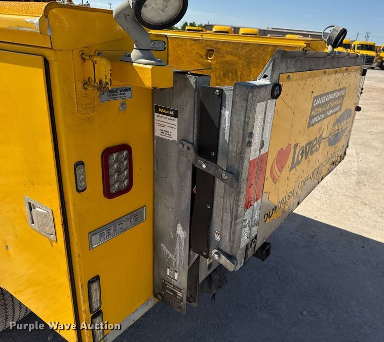 image for item EJ4514 2019 Ford F350 Super Duty utility bed pickup truck