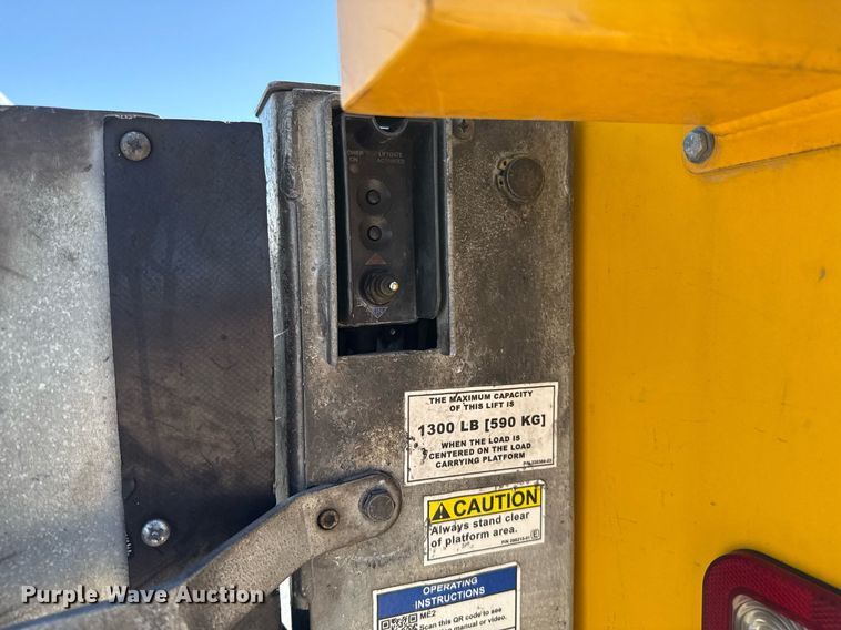 image for item EJ4514 2019 Ford F350 Super Duty utility bed pickup truck