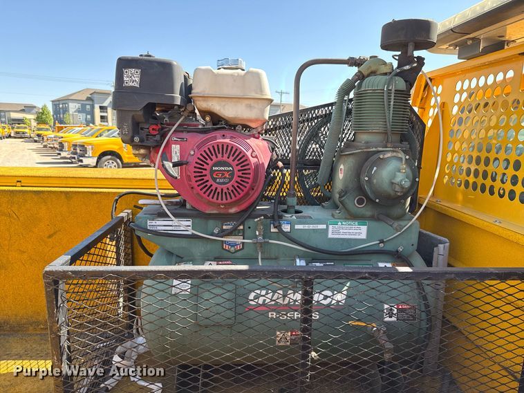 image for item EJ4514 2019 Ford F350 Super Duty utility bed pickup truck