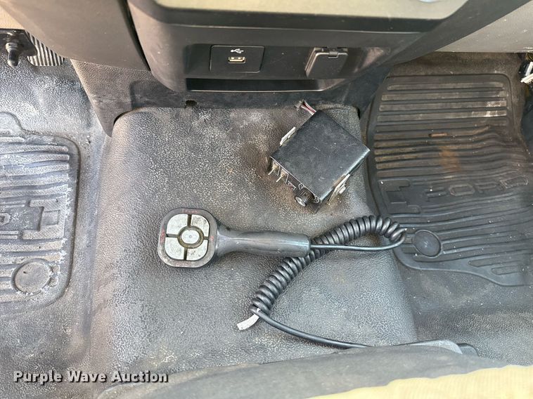 image for item EJ4514 2019 Ford F350 Super Duty utility bed pickup truck