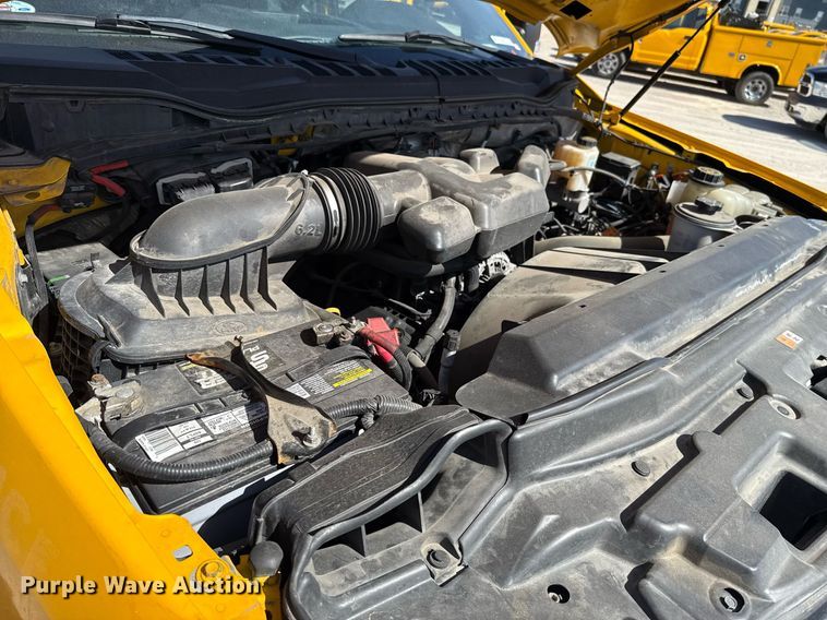 image for item EJ4514 2019 Ford F350 Super Duty utility bed pickup truck