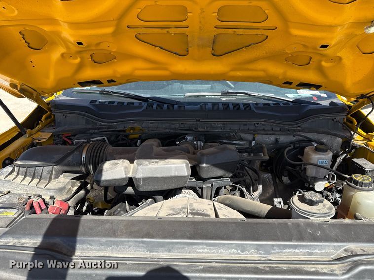 image for item EJ4514 2019 Ford F350 Super Duty utility bed pickup truck