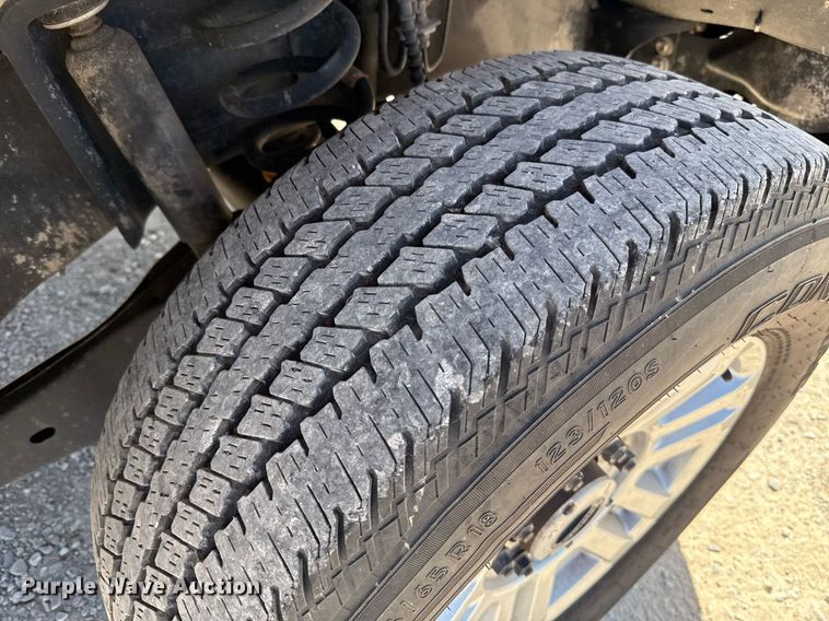 image for item EJ4514 2019 Ford F350 Super Duty utility bed pickup truck