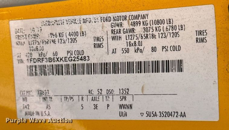 image for item EJ4514 2019 Ford F350 Super Duty utility bed pickup truck