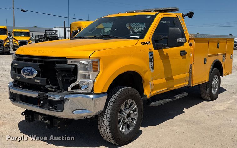 image for item EJ4517 2020 Ford F350 Super Duty XL utility bed pickup truck