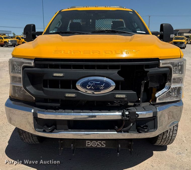 image for item EJ4517 2020 Ford F350 Super Duty XL utility bed pickup truck