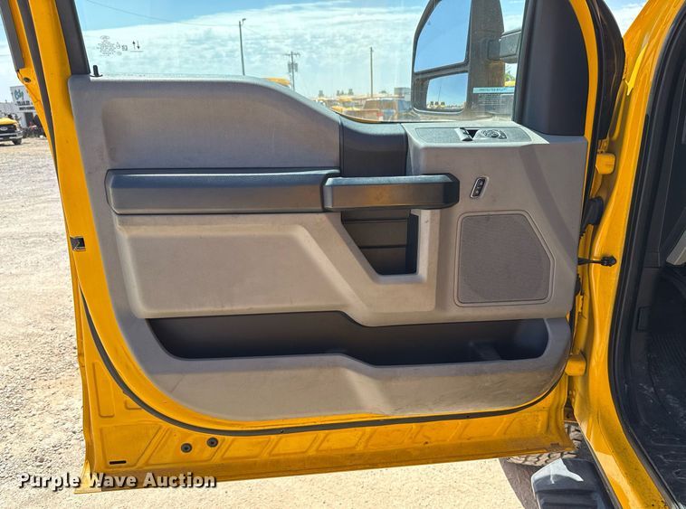 image for item EJ4517 2020 Ford F350 Super Duty XL utility bed pickup truck