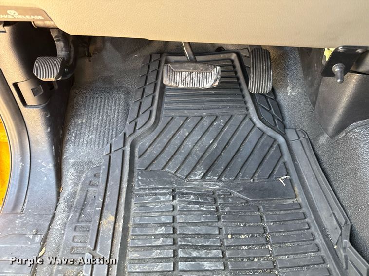 image for item EJ4517 2020 Ford F350 Super Duty XL utility bed pickup truck