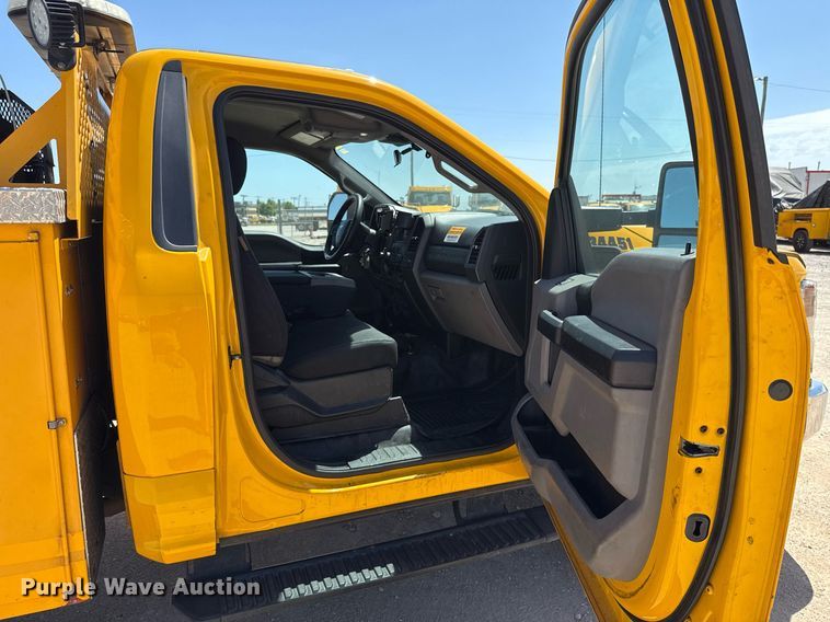 image for item EJ4517 2020 Ford F350 Super Duty XL utility bed pickup truck