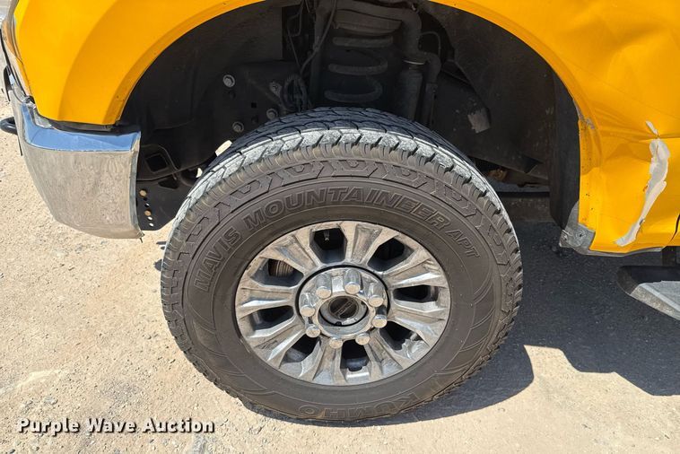 image for item EJ4517 2020 Ford F350 Super Duty XL utility bed pickup truck