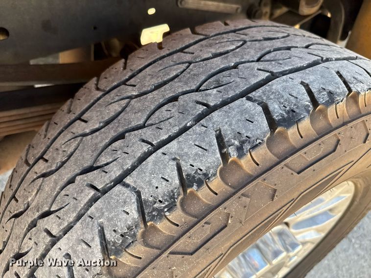 image for item EJ4517 2020 Ford F350 Super Duty XL utility bed pickup truck