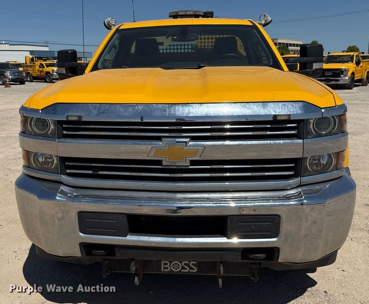 image for item EJ4518 2017 Chevrolet Silverado 3500HD utility bed pickup truck