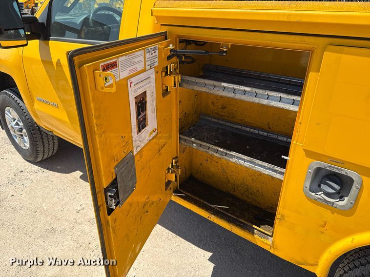 image for item EJ4518 2017 Chevrolet Silverado 3500HD utility bed pickup truck