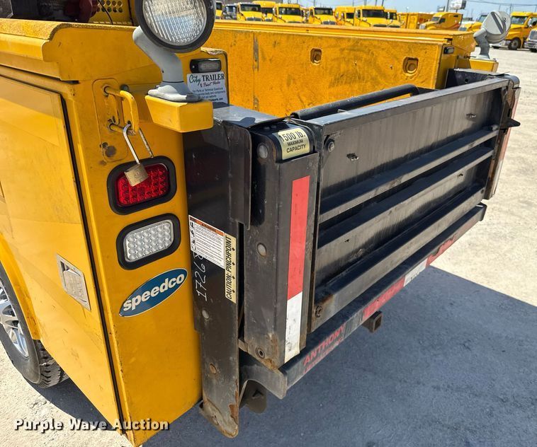 image for item EJ4518 2017 Chevrolet Silverado 3500HD utility bed pickup truck