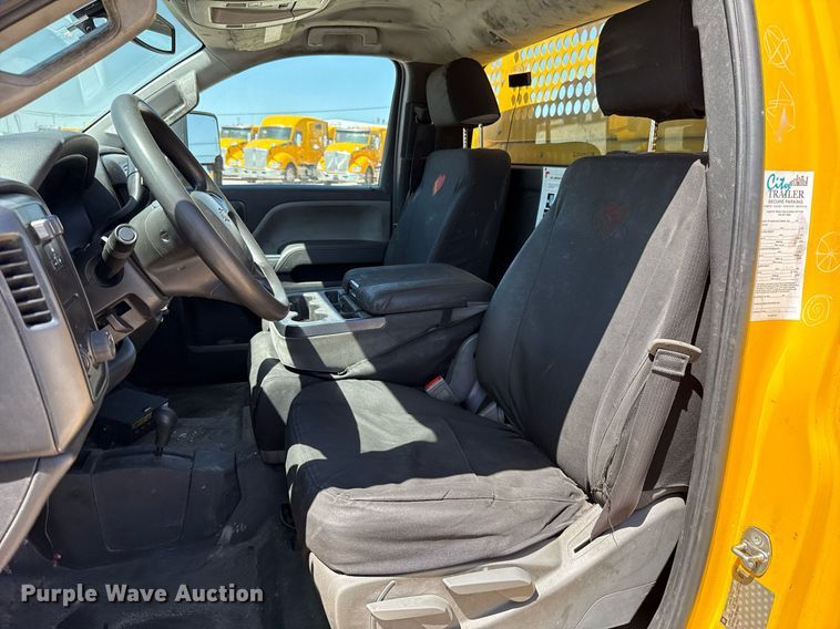 image for item EJ4518 2017 Chevrolet Silverado 3500HD utility bed pickup truck