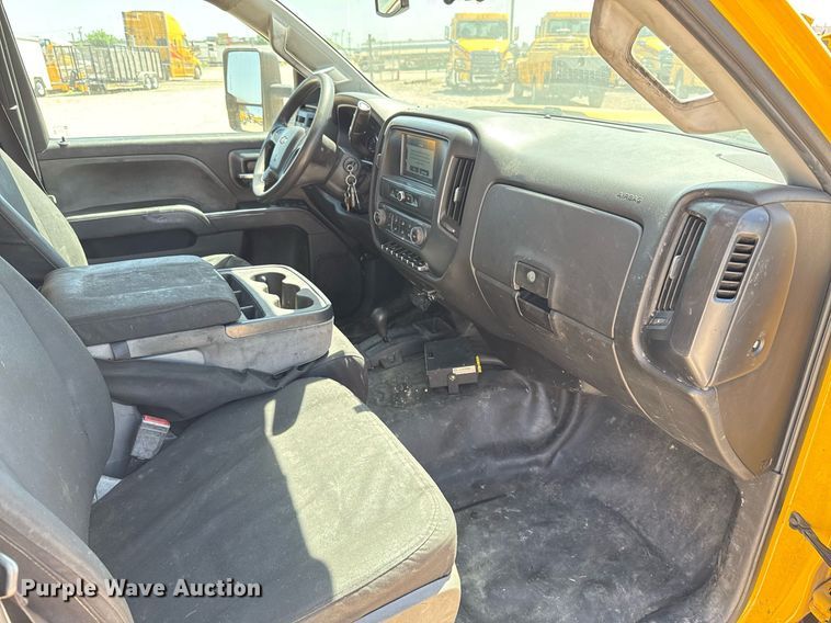 image for item EJ4518 2017 Chevrolet Silverado 3500HD utility bed pickup truck