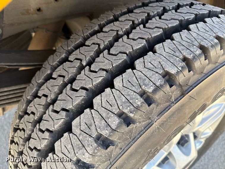 image for item EJ4518 2017 Chevrolet Silverado 3500HD utility bed pickup truck