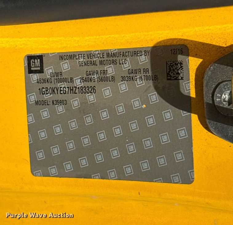 image for item EJ4518 2017 Chevrolet Silverado 3500HD utility bed pickup truck