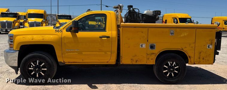 image for item EJ4520 2017 Chevrolet Silverado 3500HD utility bed pickup truck