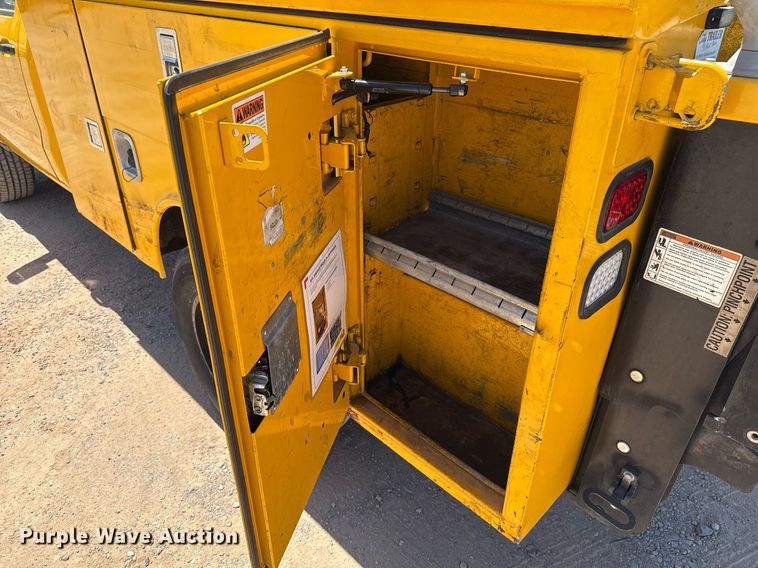 image for item EJ4520 2017 Chevrolet Silverado 3500HD utility bed pickup truck