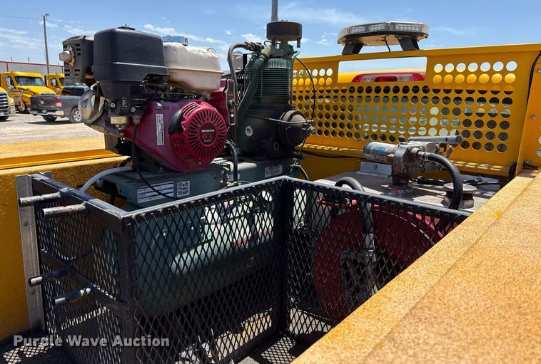 image for item EJ4520 2017 Chevrolet Silverado 3500HD utility bed pickup truck