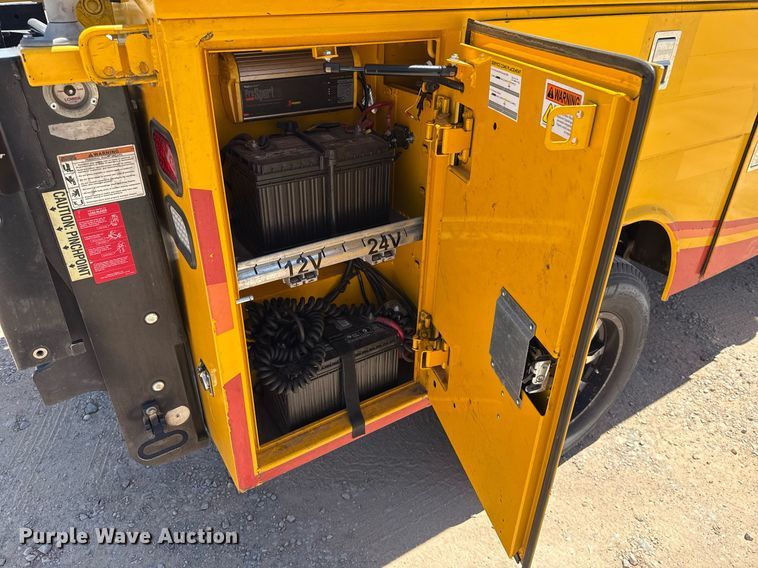 image for item EJ4520 2017 Chevrolet Silverado 3500HD utility bed pickup truck