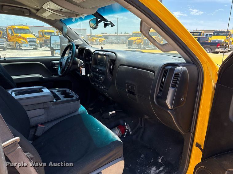 image for item EJ4520 2017 Chevrolet Silverado 3500HD utility bed pickup truck