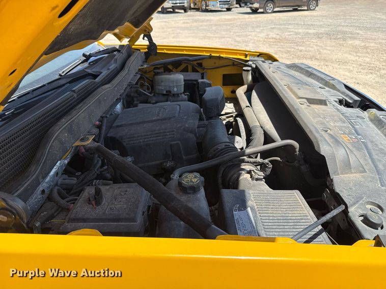 image for item EJ4520 2017 Chevrolet Silverado 3500HD utility bed pickup truck