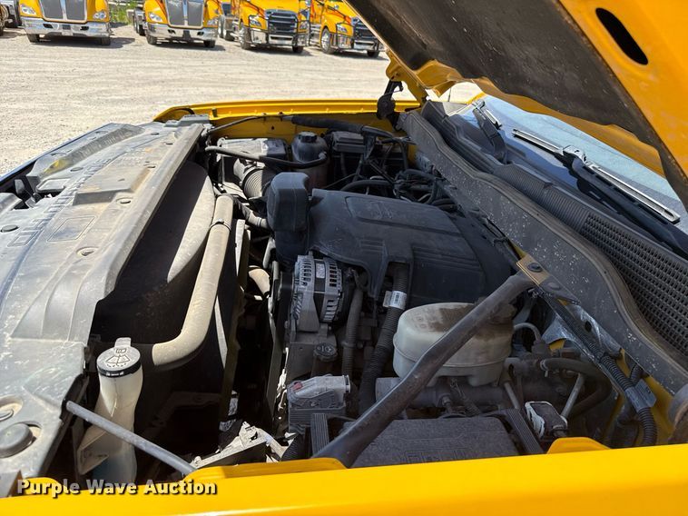 image for item EJ4520 2017 Chevrolet Silverado 3500HD utility bed pickup truck