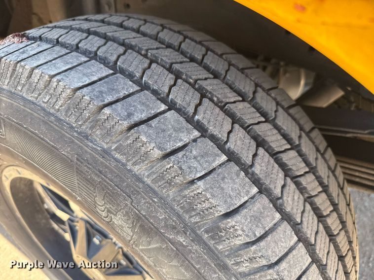 image for item EJ4520 2017 Chevrolet Silverado 3500HD utility bed pickup truck