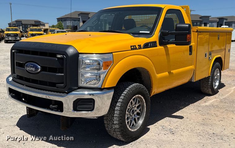 image for item EJ4521 2016 Ford F350 Super Duty utility bed pickup truck