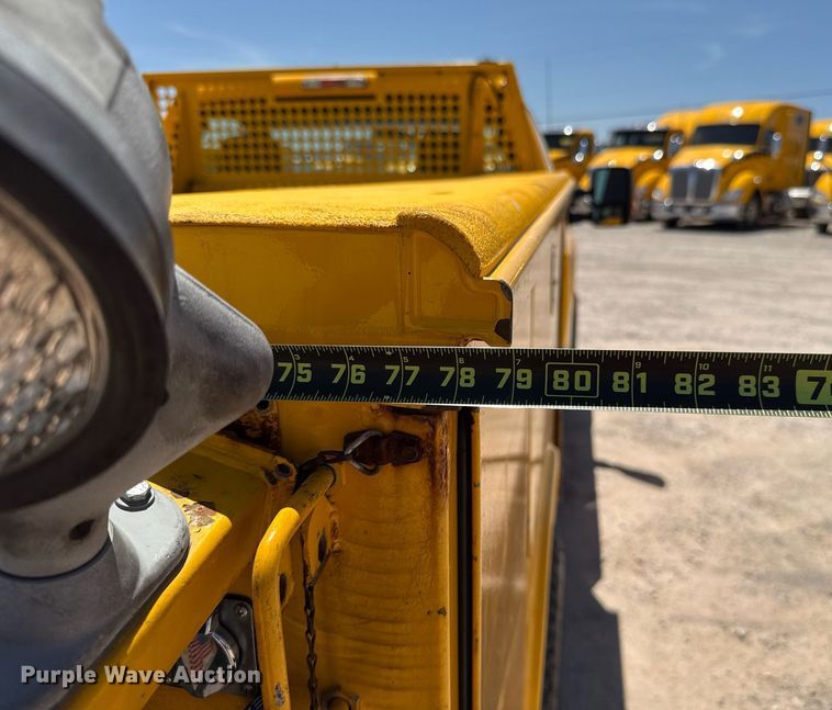 image for item EJ4521 2016 Ford F350 Super Duty utility bed pickup truck