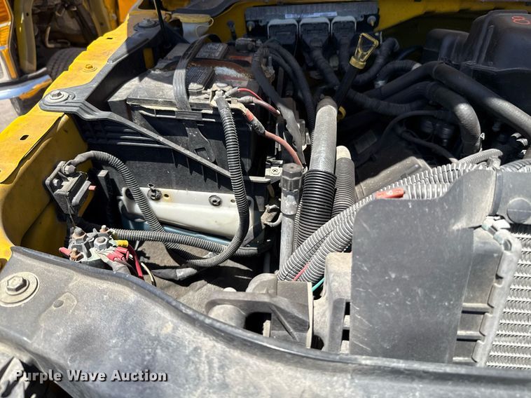 image for item EJ4521 2016 Ford F350 Super Duty utility bed pickup truck