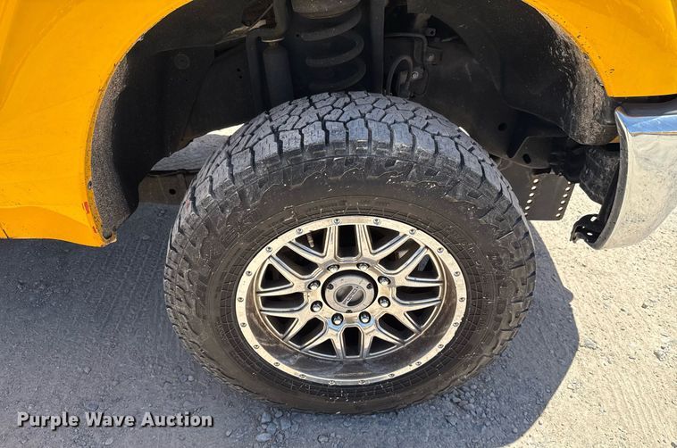 image for item EJ4521 2016 Ford F350 Super Duty utility bed pickup truck