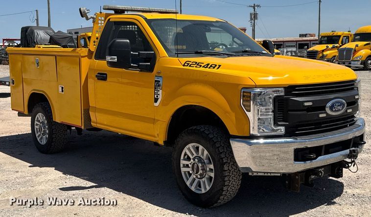 image for item EJ4523 2019 Ford F350 Super Duty XL utility bed pickup truck