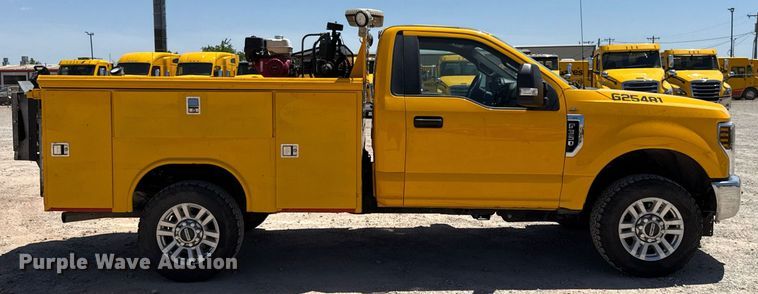 image for item EJ4523 2019 Ford F350 Super Duty XL utility bed pickup truck