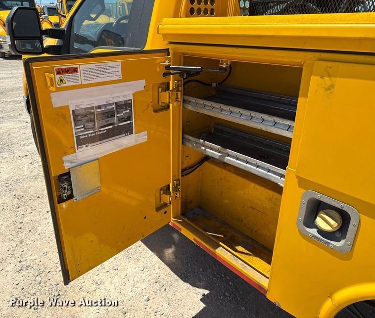 image for item EJ4523 2019 Ford F350 Super Duty XL utility bed pickup truck