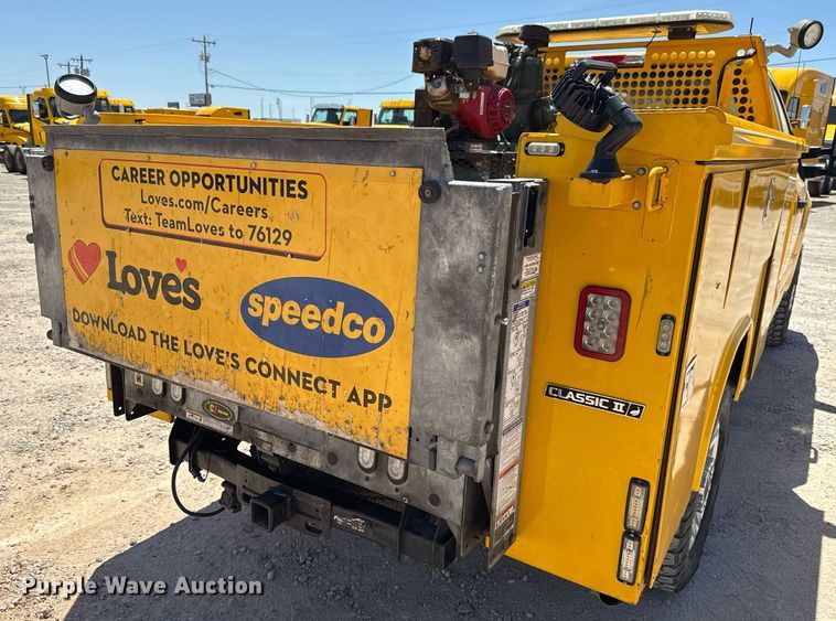 image for item EJ4523 2019 Ford F350 Super Duty XL utility bed pickup truck