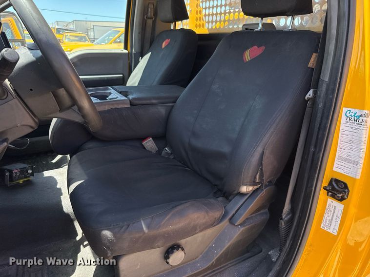 image for item EJ4523 2019 Ford F350 Super Duty XL utility bed pickup truck