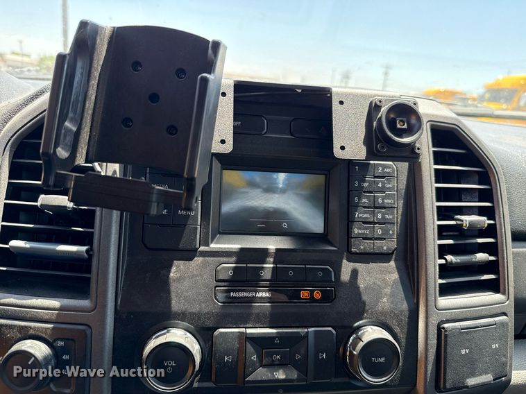 image for item EJ4523 2019 Ford F350 Super Duty XL utility bed pickup truck