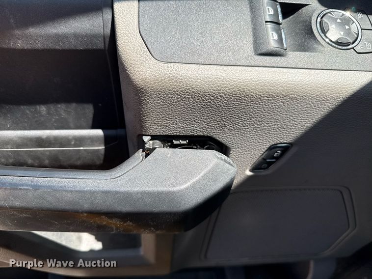 image for item EJ4523 2019 Ford F350 Super Duty XL utility bed pickup truck