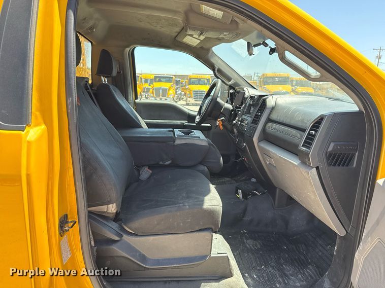 image for item EJ4523 2019 Ford F350 Super Duty XL utility bed pickup truck