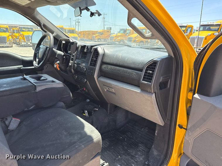 image for item EJ4523 2019 Ford F350 Super Duty XL utility bed pickup truck